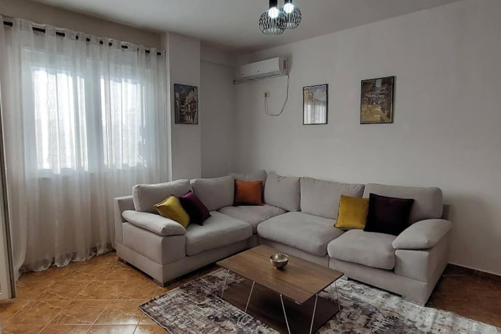 Cozy Sunlit Apartment With Scenic Balcony View Тирана Экстерьер фото