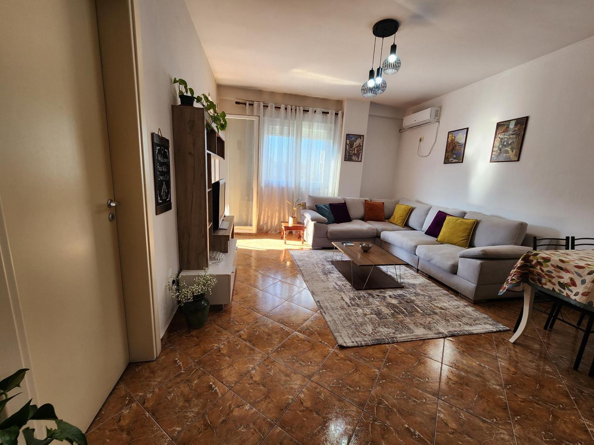 Cozy Sunlit Apartment With Scenic Balcony View Тирана Экстерьер фото